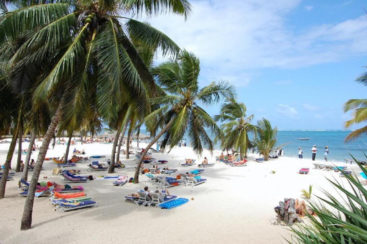 Kilua Beach Resort Mombasa Exterior foto